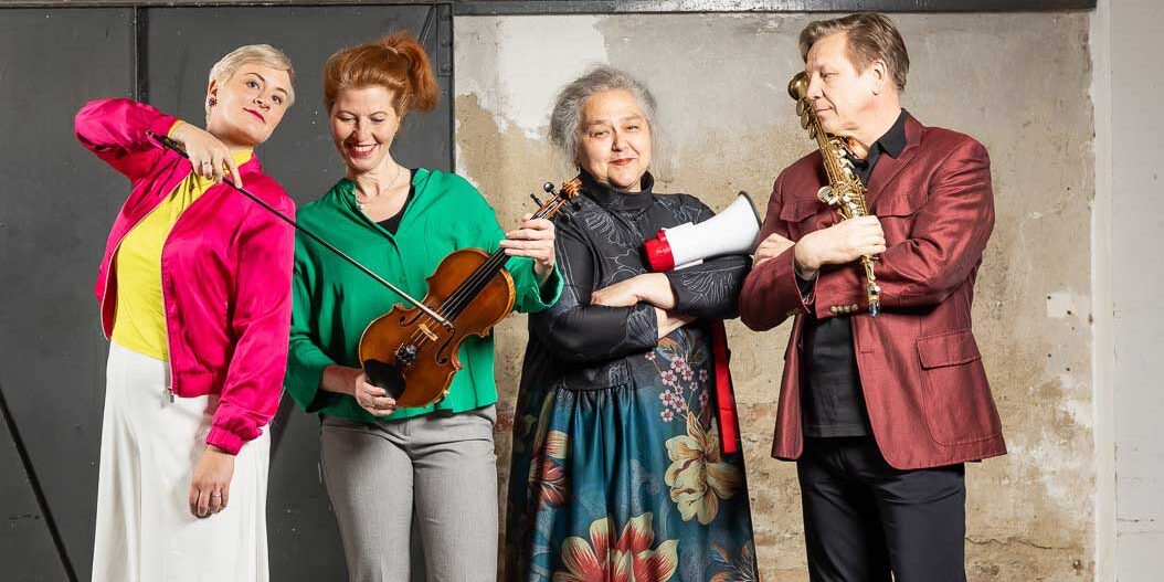 1_Ensemble-megaphon@H.Krückenberg-web