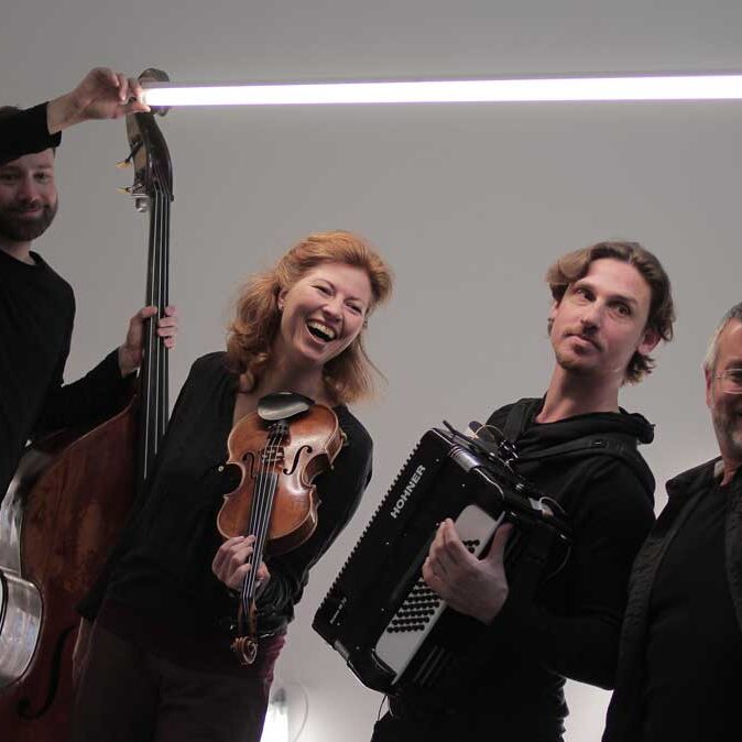 Ensemble-Megaphon-_Foto-G.Ghazanfari-_Musiklabor-Zwischenwelten-web