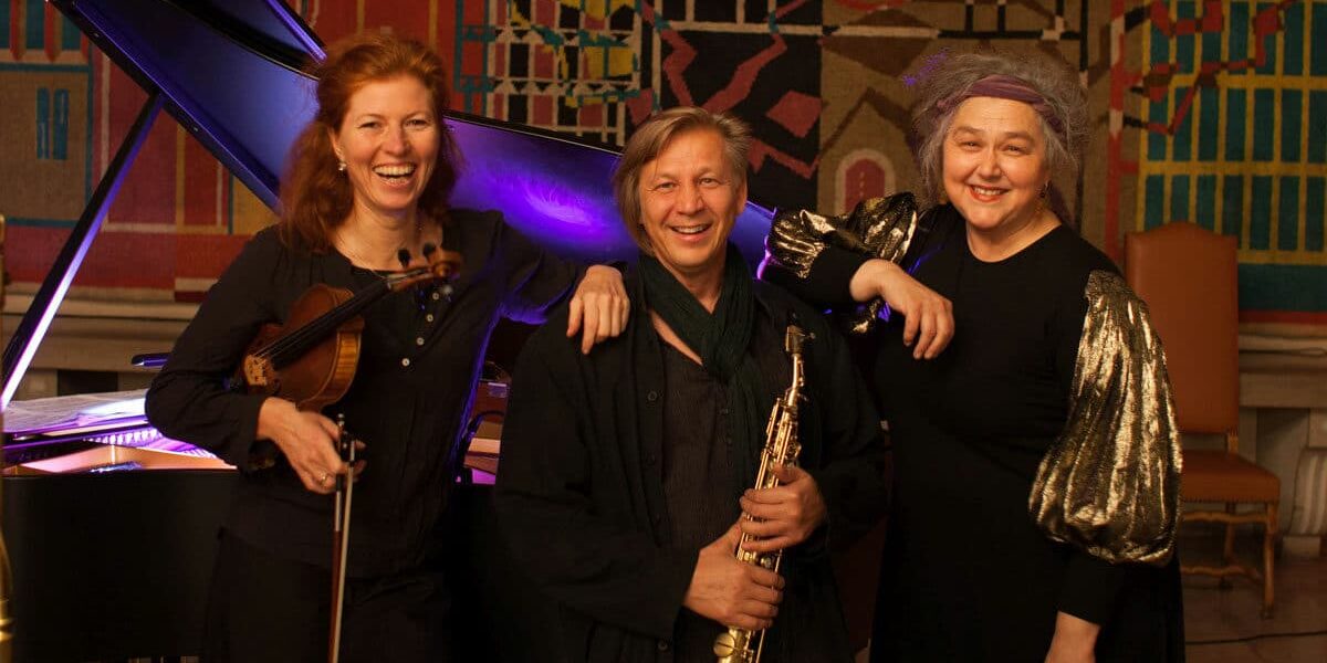 Zwischen-Klang-und-Stille---Ensemble-Megaphon---Foto-von-J.Schulte Zwischen-Klang-und-Stille---Ensemble-Megaphon---Foto-von-J.Schulte